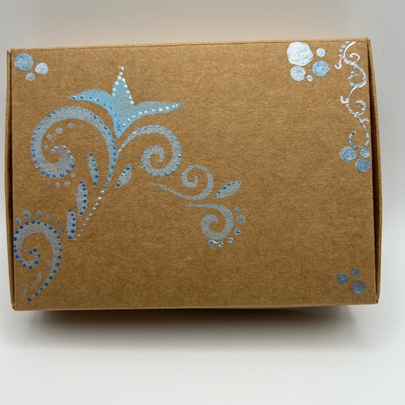 Elegant Boho Jewelry Gift Set Hand-Painted Box - Unique Christmas Gift Box - Picture 7 of 8